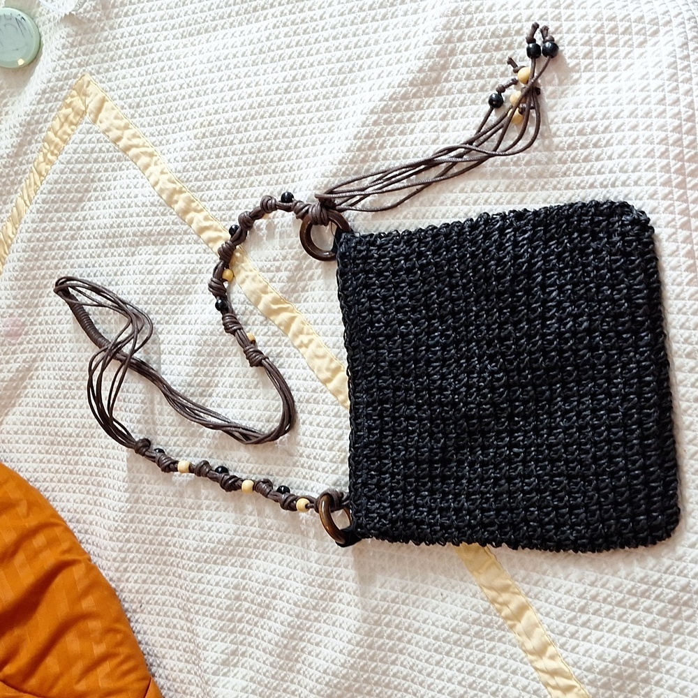 BLACK CROCHET BOHO CROSSBODY PURSE